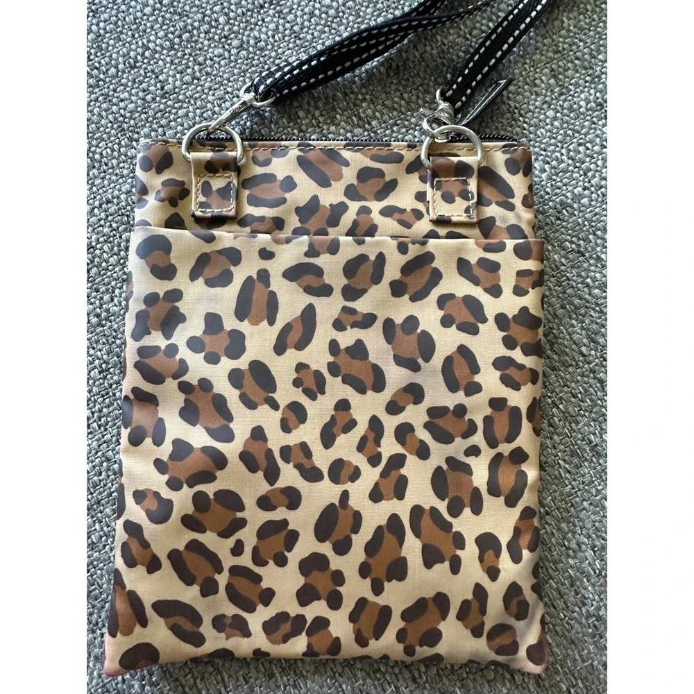 SCOUT Sally go lightly animal print crossbody bag‎ EUC